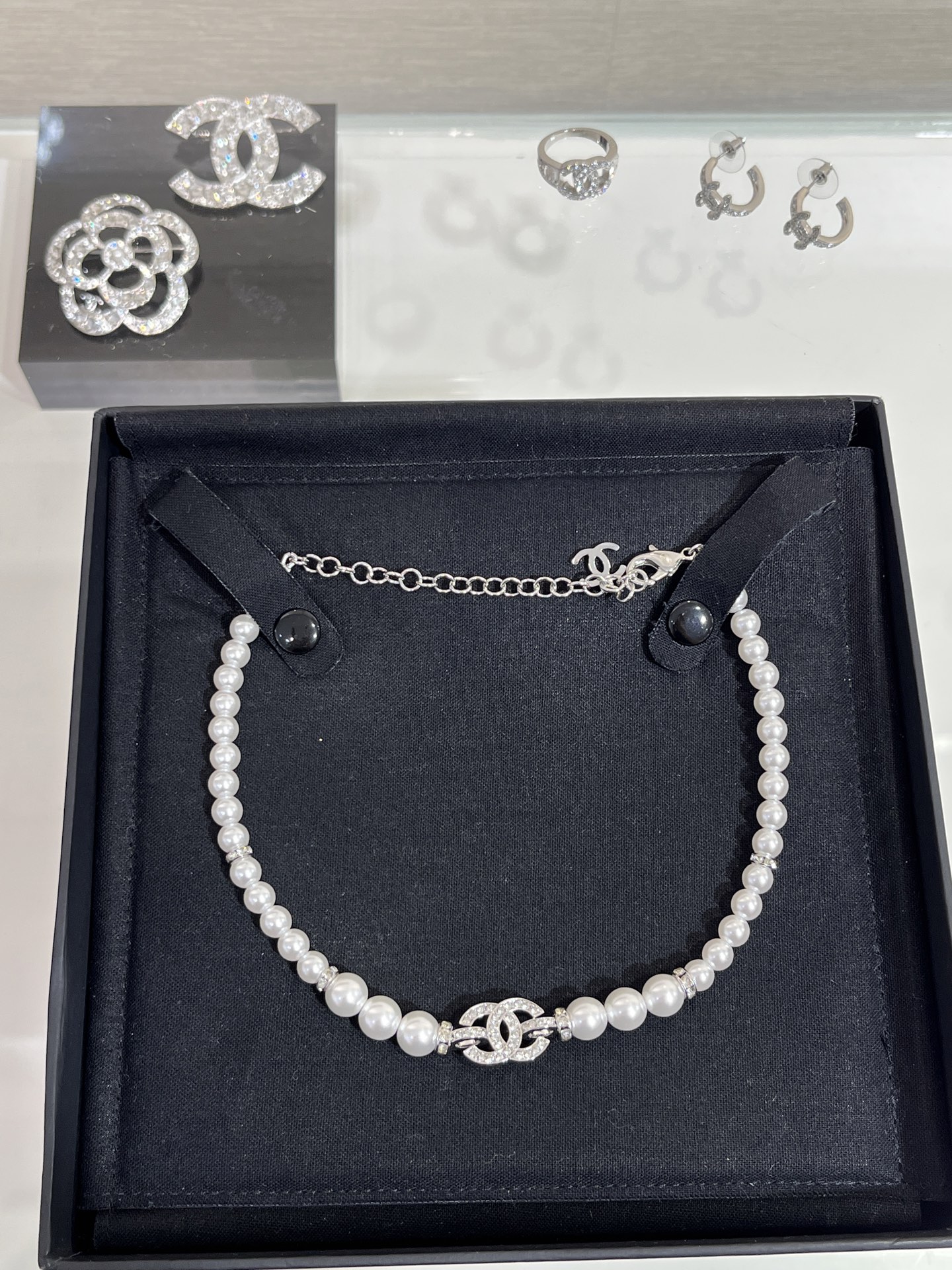 Chanel Full Diamond Paved CC Pendant Pearl Choker Necklace - Best Replica Jewelry™