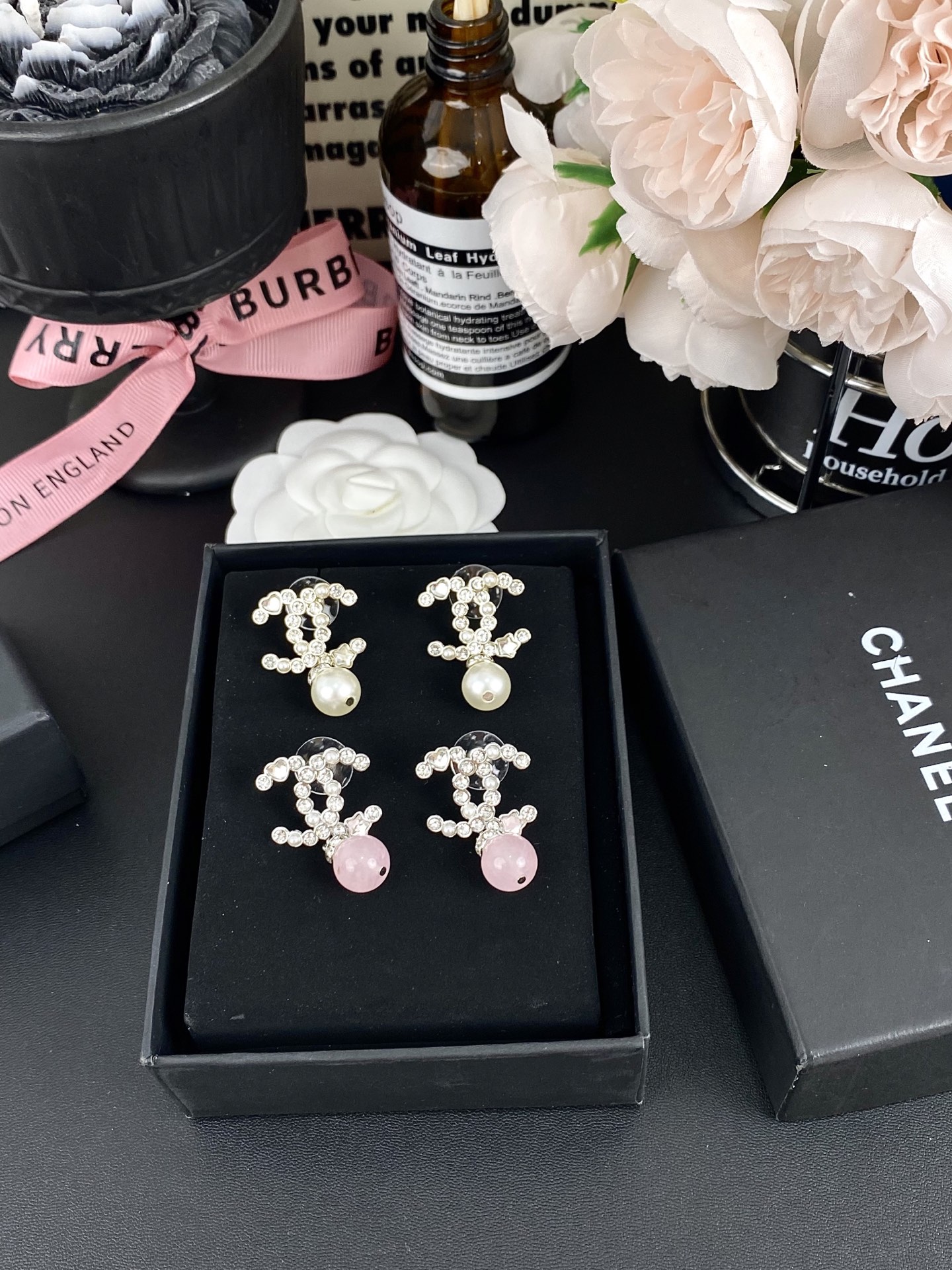 Chanel Pink Crystal Pearl Dangle Rhinestone CC Earrings - Best Replica Jewelry™