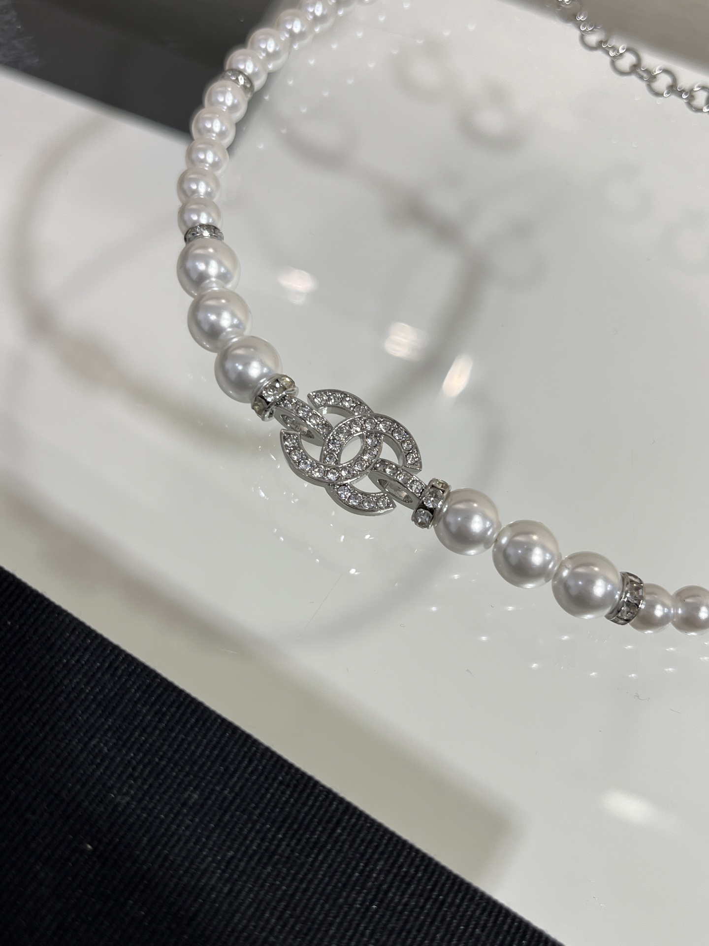 Chanel Full Diamond Paved CC Pendant Pearl Choker Necklace - Best Replica Jewelry™