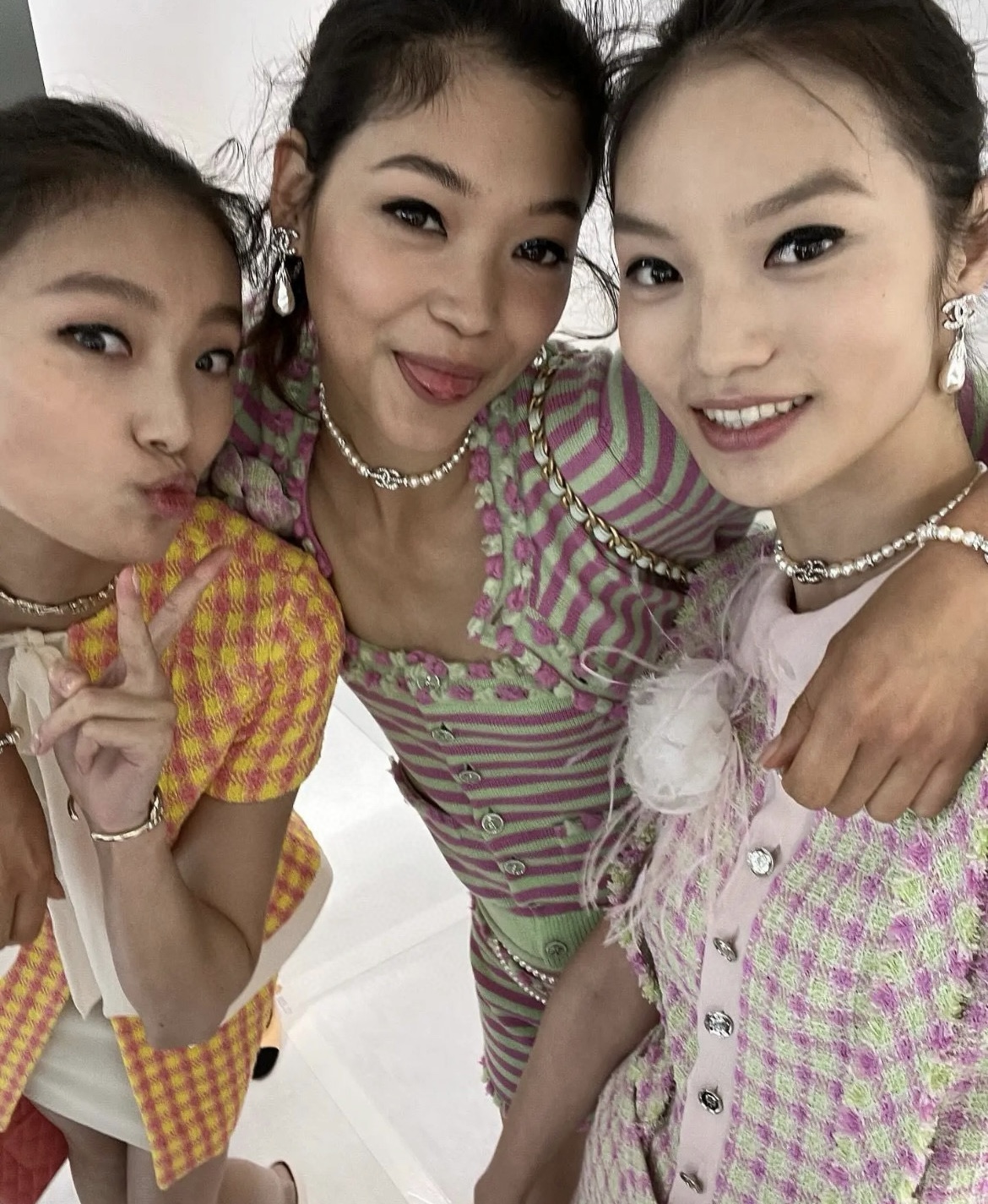 Chanel Full Diamond Paved CC Pendant Pearl Choker Necklace - Best Replica Jewelry™