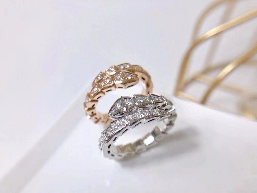 Bvlgari Full Diamond Serpenti Viper Ring - Best Replica Jewelry™