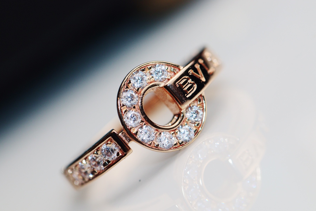 Bvlgari Bvlgari Rose Gold Diamond Ring - Best Replica Jewelry™