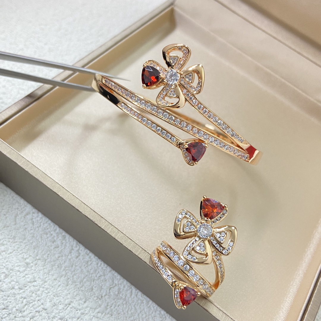 Bvlgari Red Gem Fiorever Bracelet Rose Gold - Best Replica Jewelry™