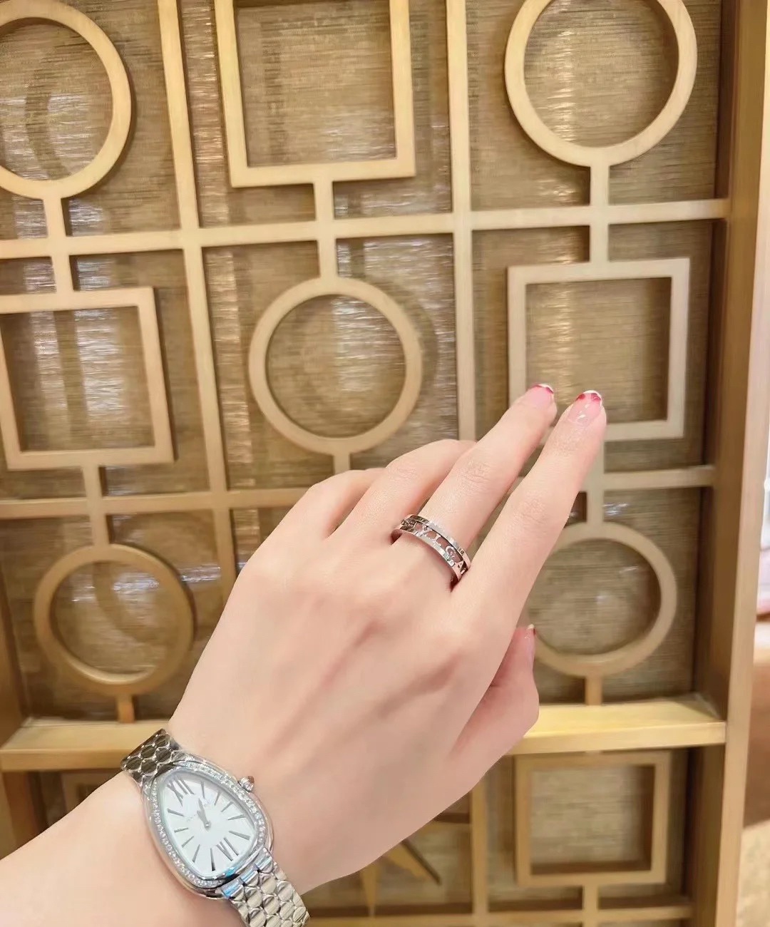 Bvlgari B.zero1 Ring Hollow Style