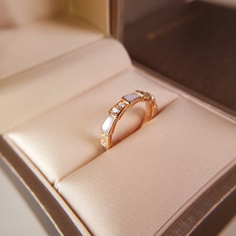 Bvlgari Rose Gold White Mother of Pearl Serpenti Viper Ring - Best Replica Jewelry™