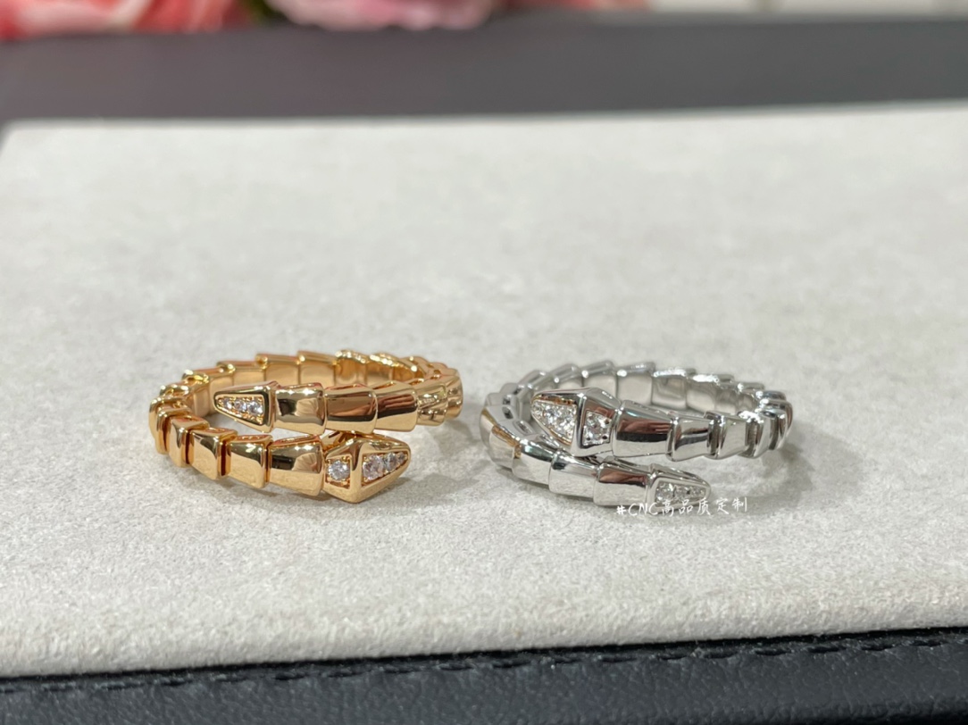 Bvlgari Diamond Head Serpenti Viper Ring - Best Replica Jewelry™