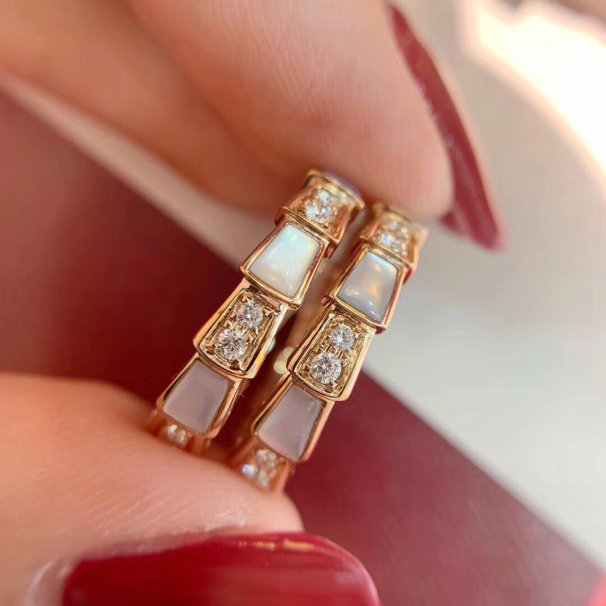 Bvlgari Rose Gold White Mother of Pearl Serpenti Viper Ring - Best Replica Jewelry™