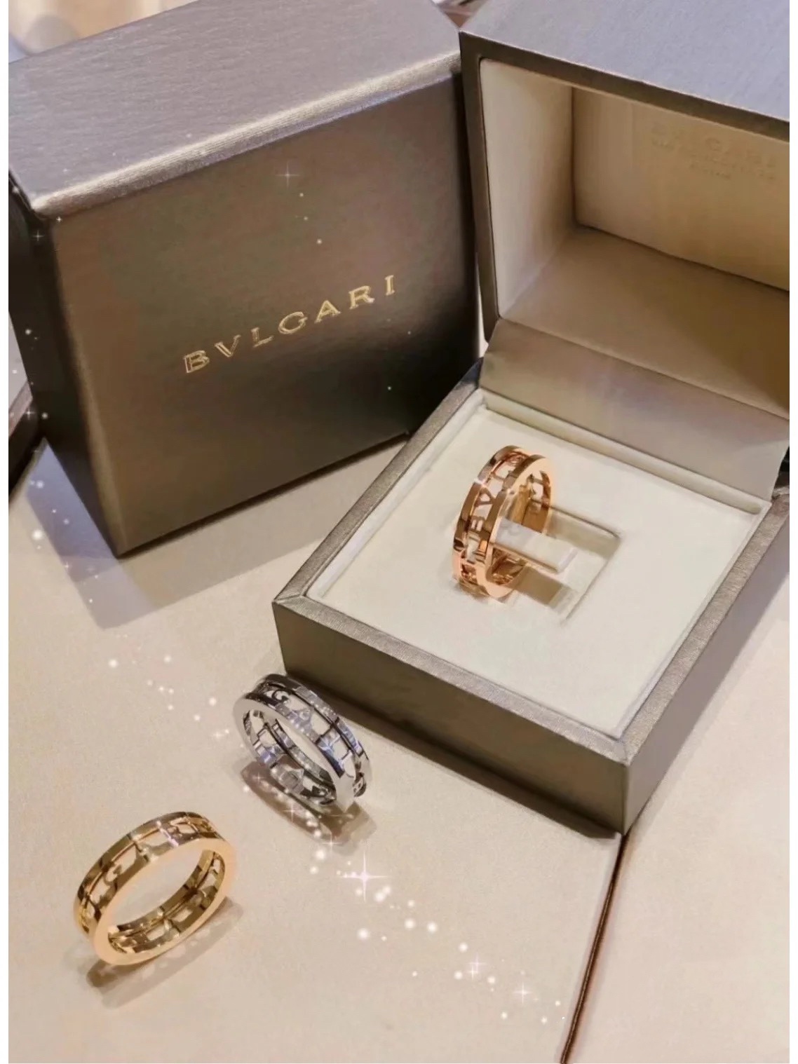 Bvlgari B.zero1 Ring Hollow Style