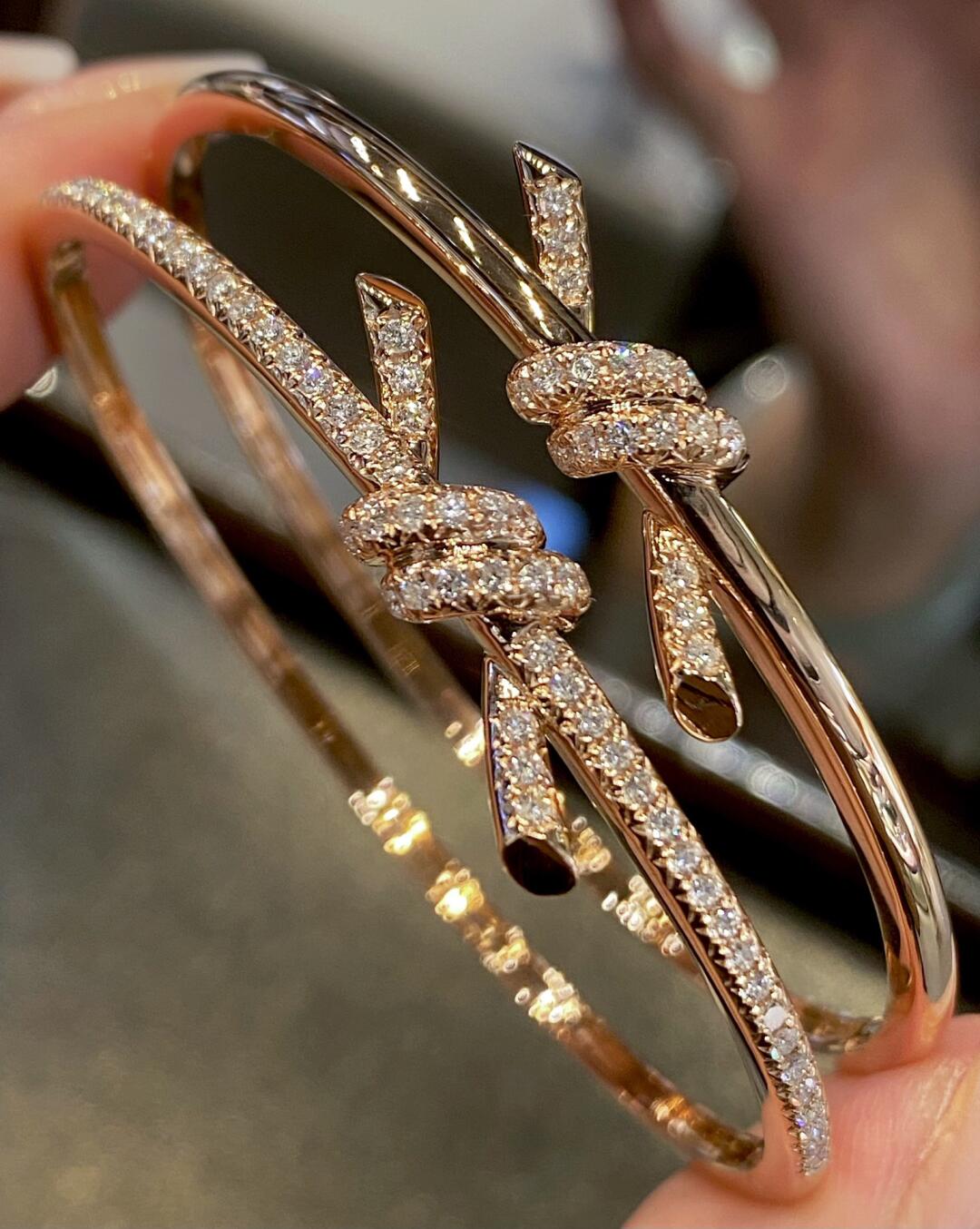 Tiffany Paved Diamond Knot Bangle Bracelet - Best Replica Jewelry™