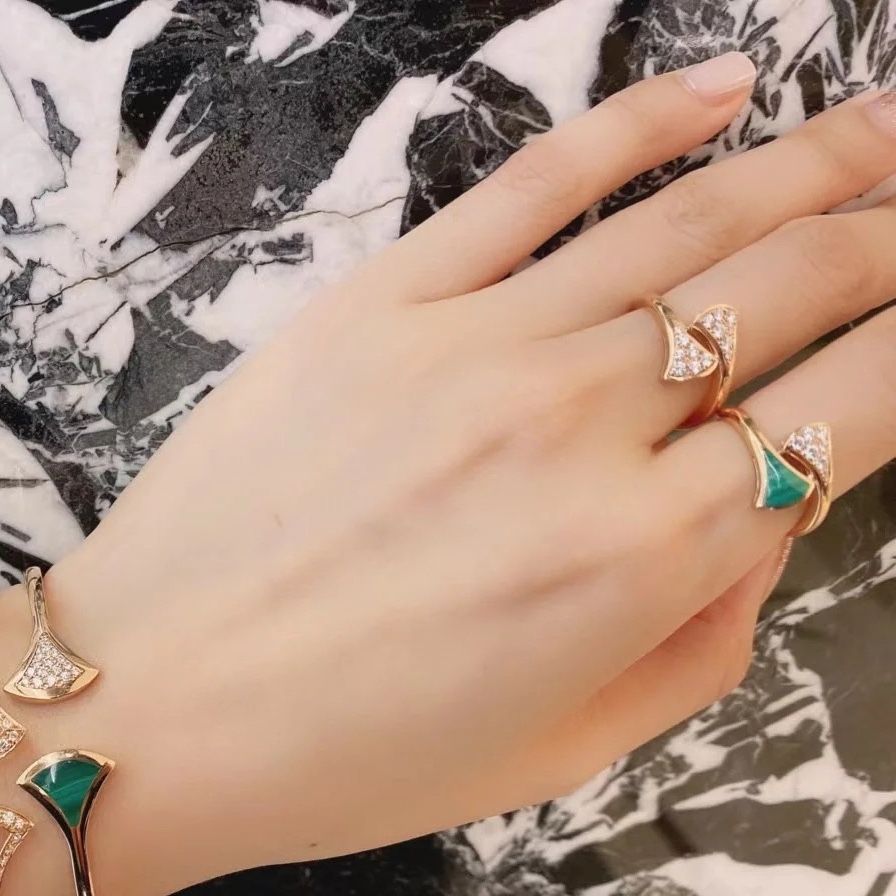 Bvlgari Diamond Divas' Dream Ring - Best Replica Jewelry™