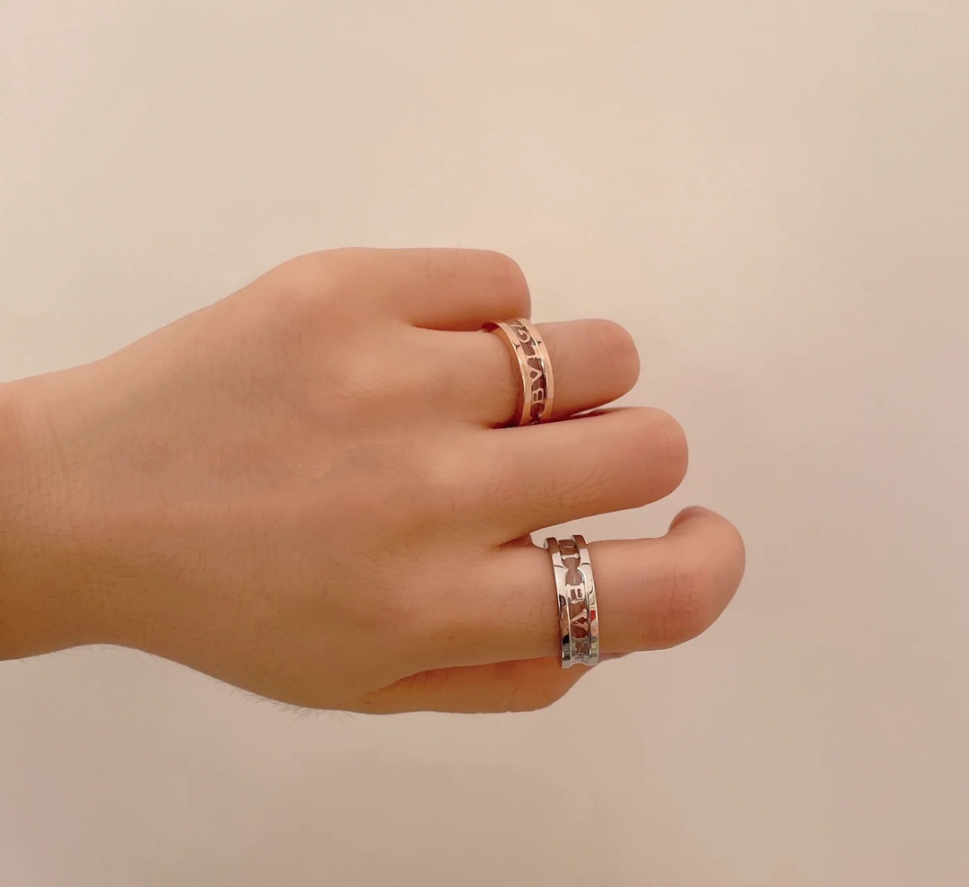 Bvlgari B.zero1 Ring Hollow Style