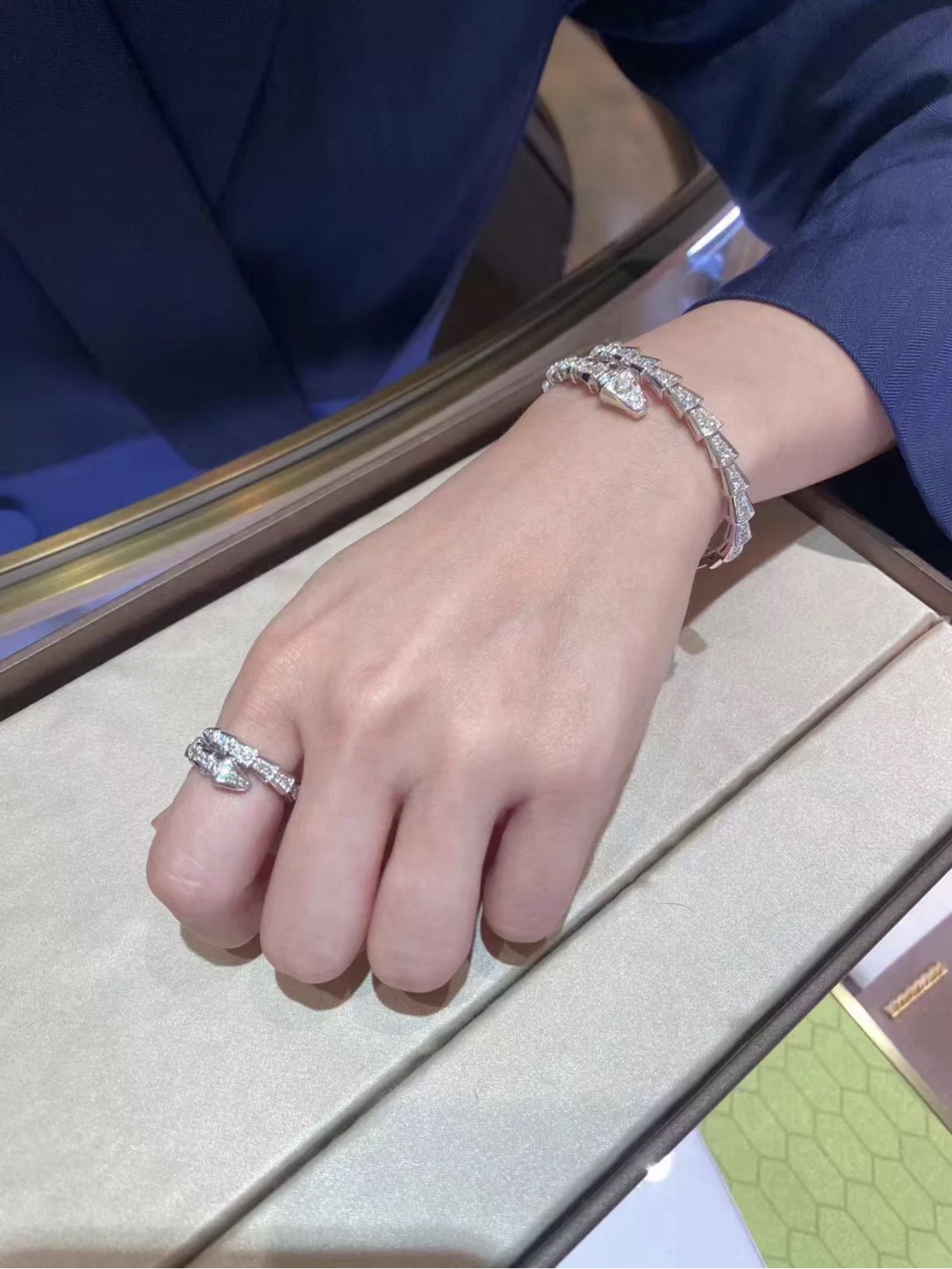 Bvlgari Serpenti Viper Bracelet Diamond Bangle - Best Replica Jewelry™