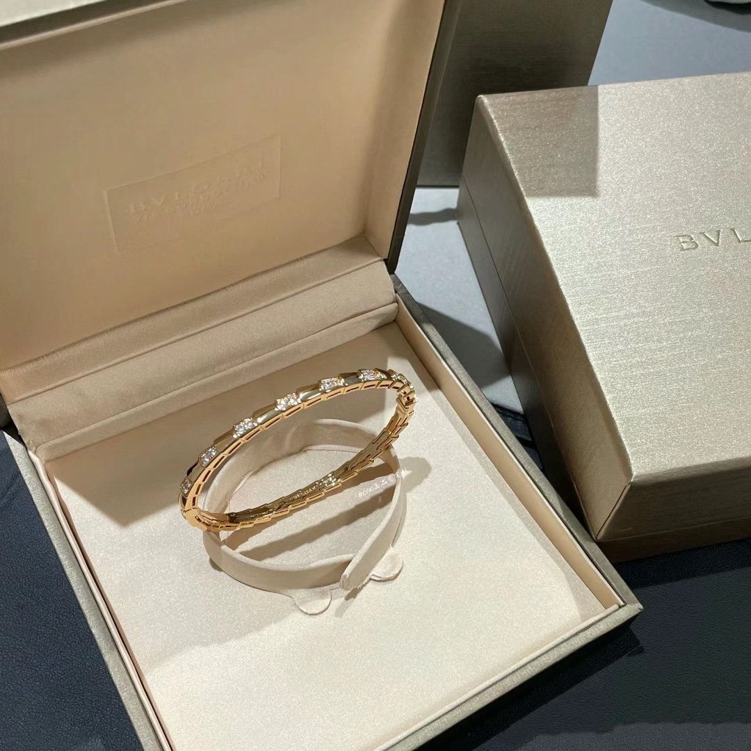 Bvlgari Diamond Paved Serpenti Viper Bracelet Bangle