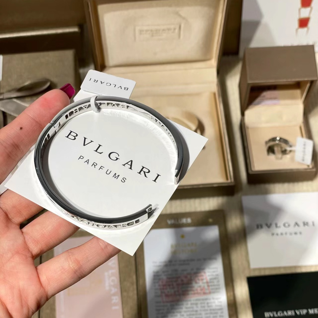 Dupe Bvlgari Hollow Monogram B.zero1 Bangle Bracelet