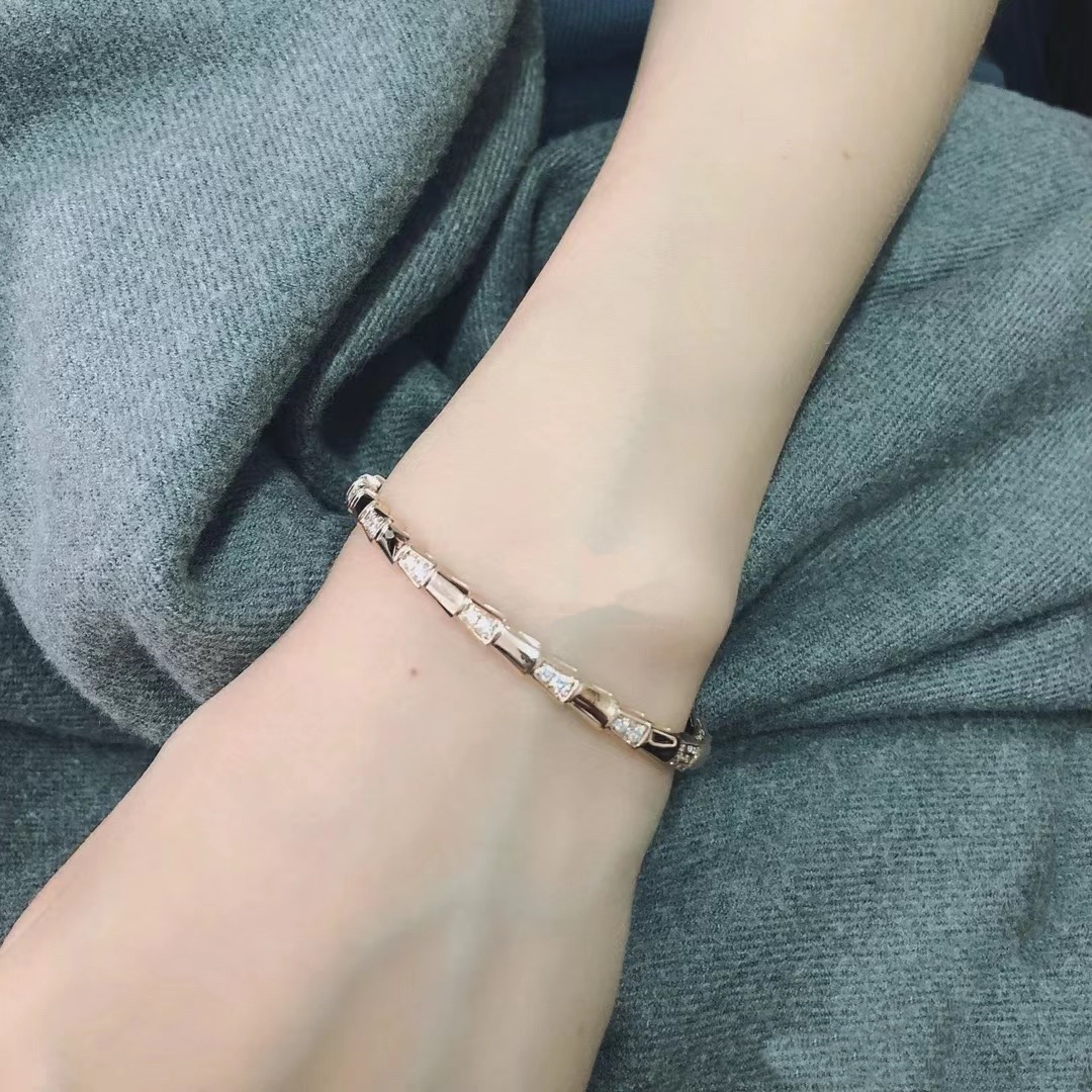 Bvlgari Diamond Paved Serpenti Viper Bracelet Bangle