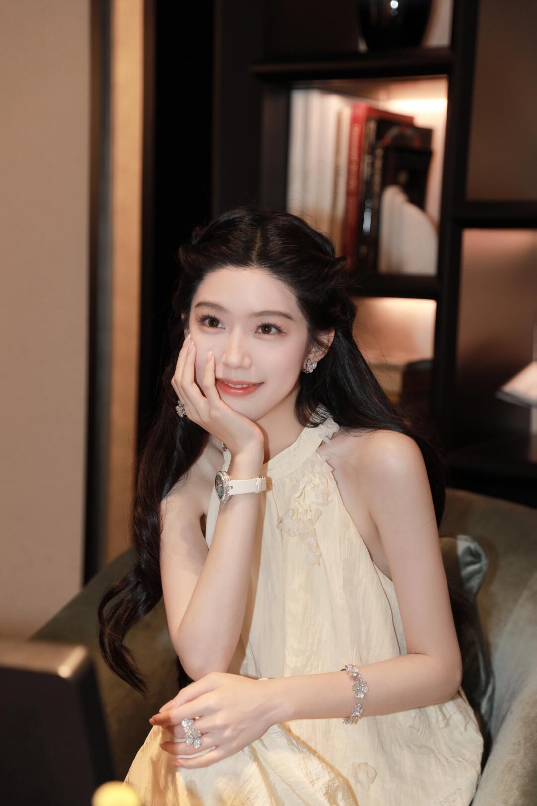 Dupe Van Cleef & Arpels Full Diamond Frivole 7 Flowers Bangle Bracelet