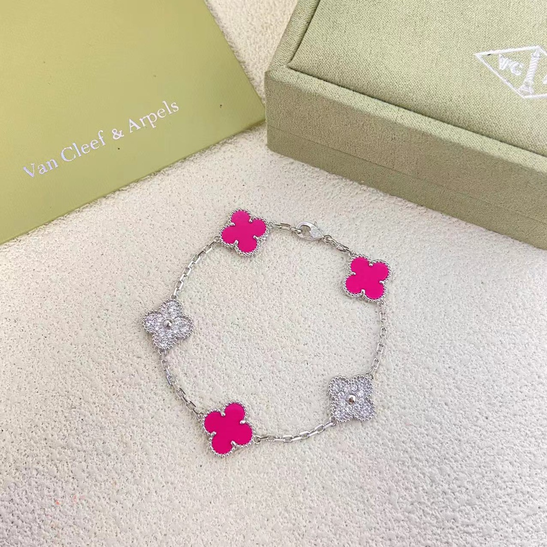 Dupe Van Cleef & Arpels Diamond and Rose Red Vintage Alhambra Bracelet 5 Motifs