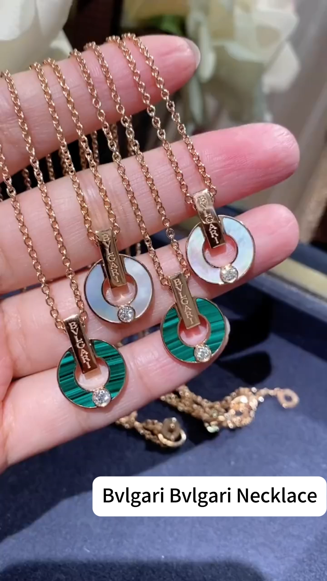 Dupe Bvlgari Bvlgari Bracelet Necklace Mother of Pearl and Malachite