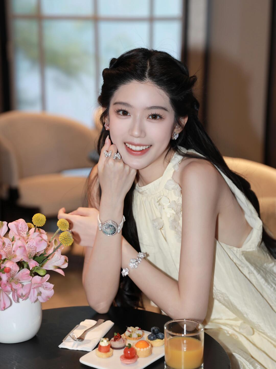 Dupe Van Cleef & Arpels Full Diamond Frivole 7 Flowers Bangle Bracelet