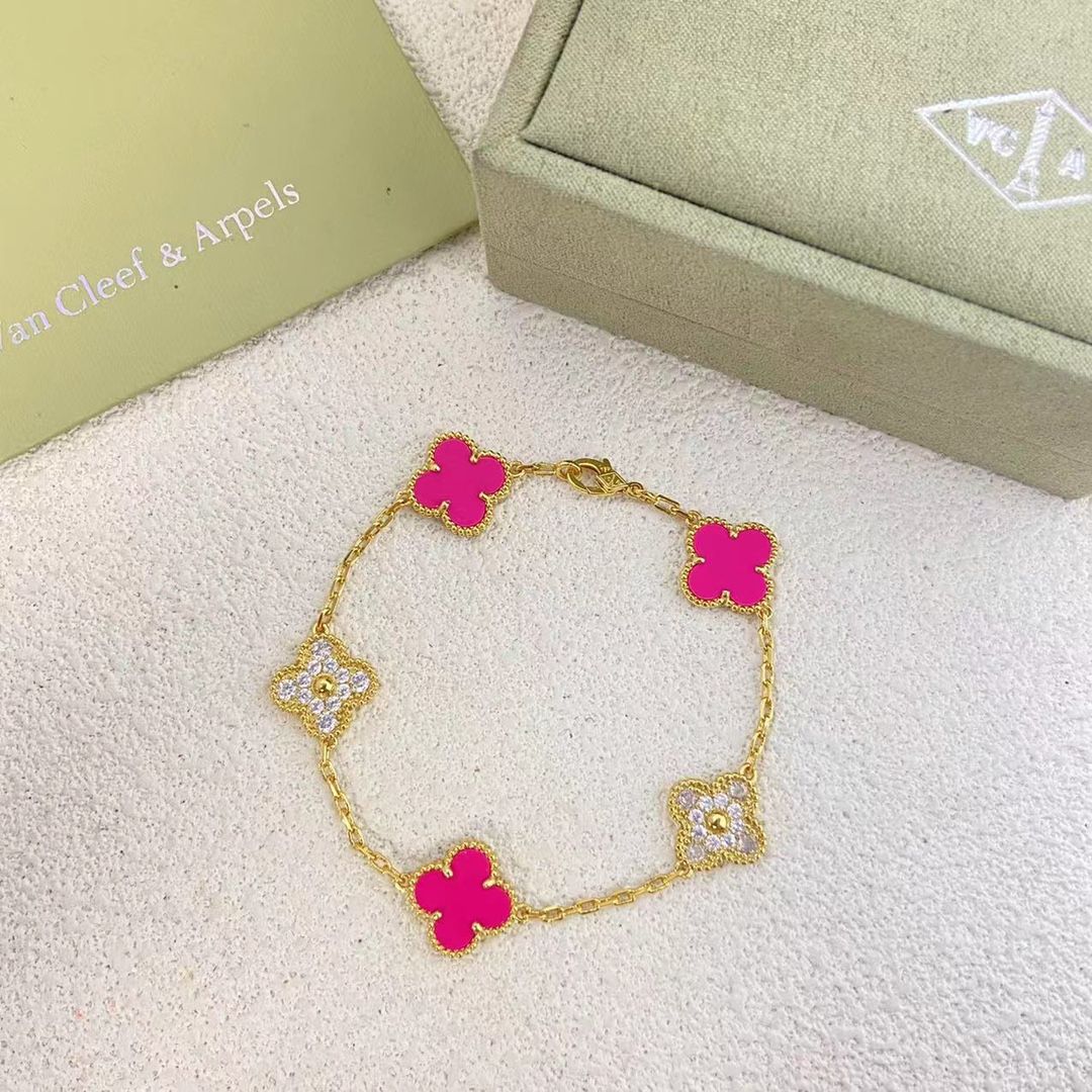 Dupe Van Cleef & Arpels Diamond and Rose Red Vintage Alhambra Bracelet 5 Motifs