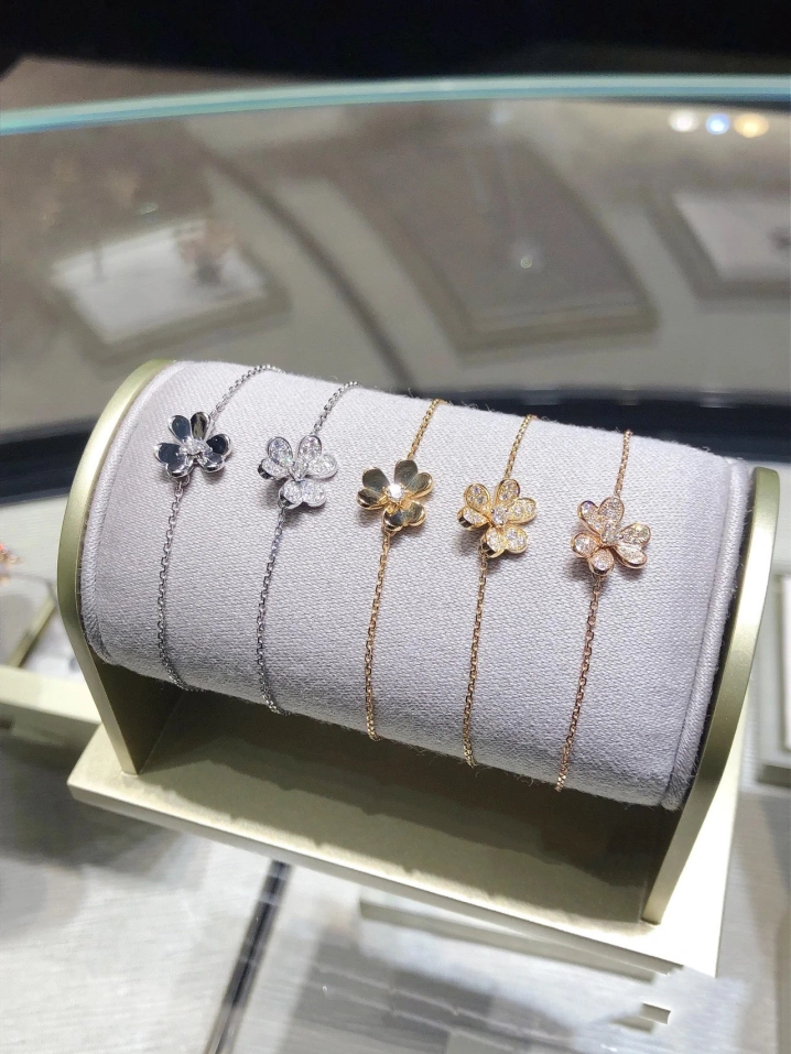 Dupe Van Cleef & Arpels Frivole Flora Bracelets
