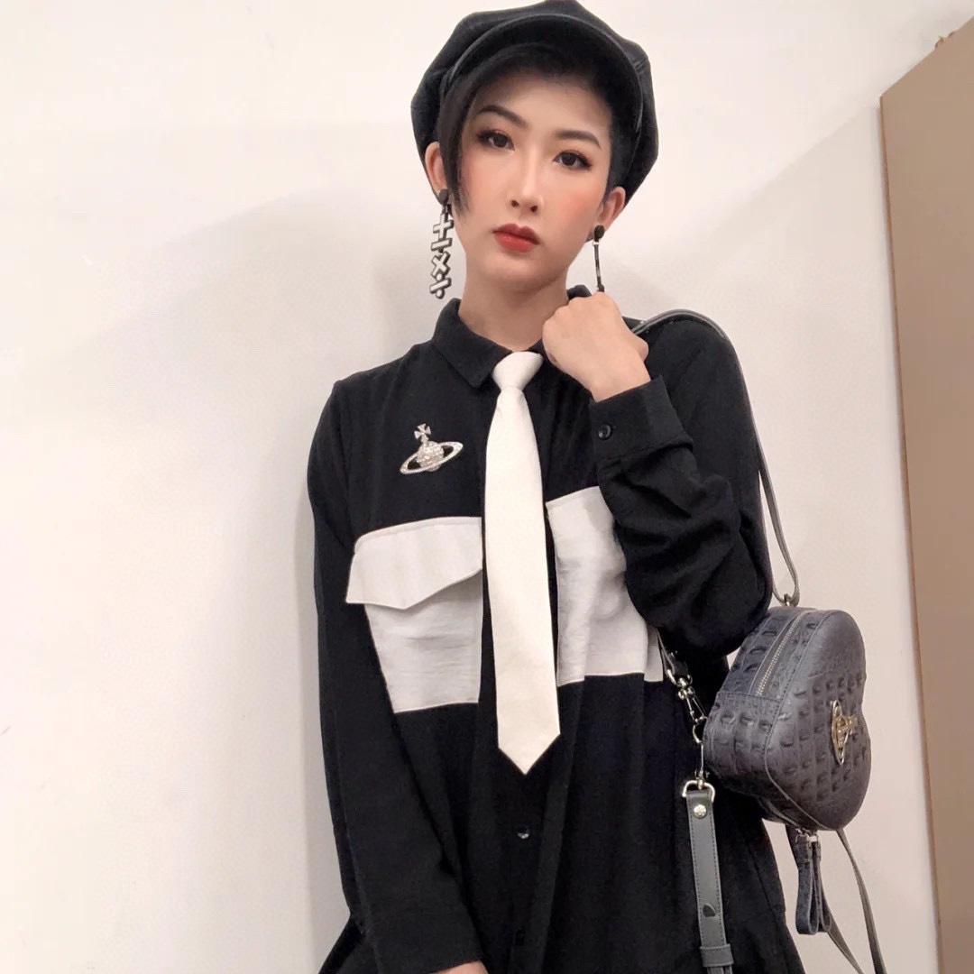 Dupe Vivienne Westwood Large Saturn Brooch