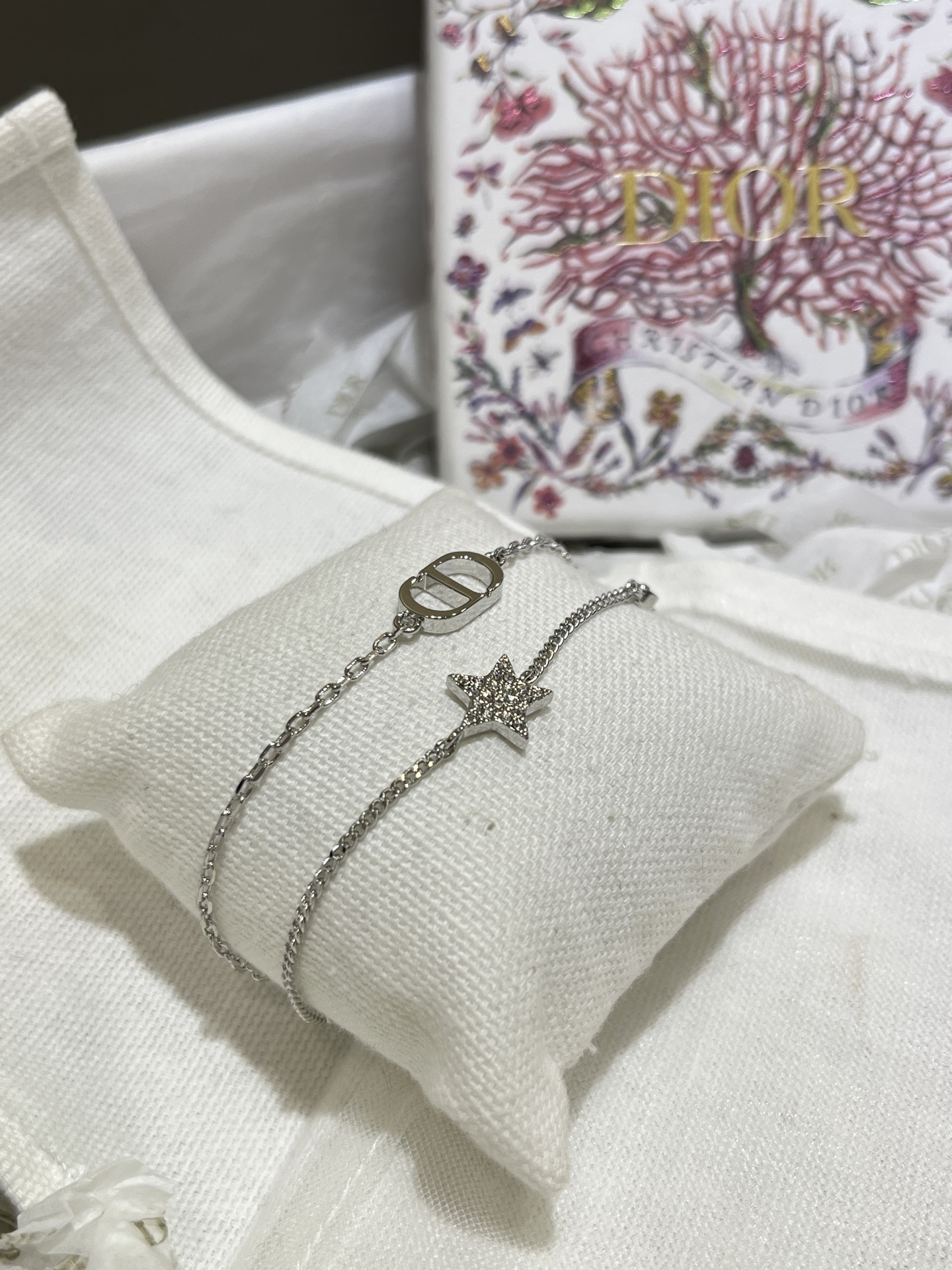 Dupe Dior Two Layered Chain with Star Charm Bracelet