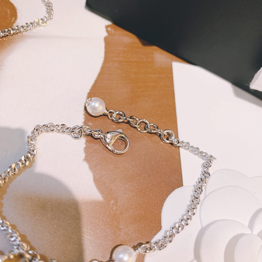 Dupe Chanel Minimalistic Star CC Pendant Silver Bracelet Necklace