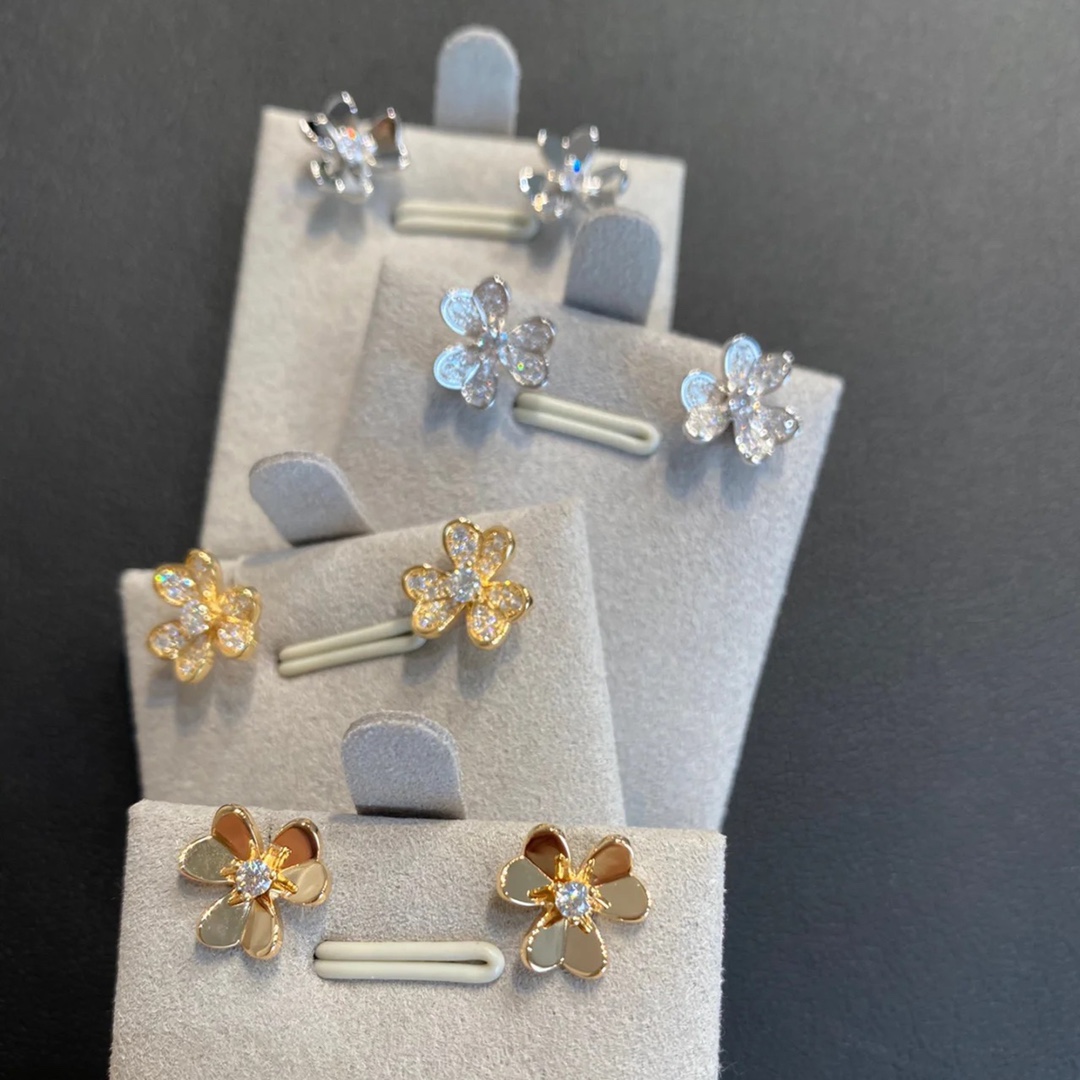 Dupe Van Cleef & Arpels Stud Frivole Earrings