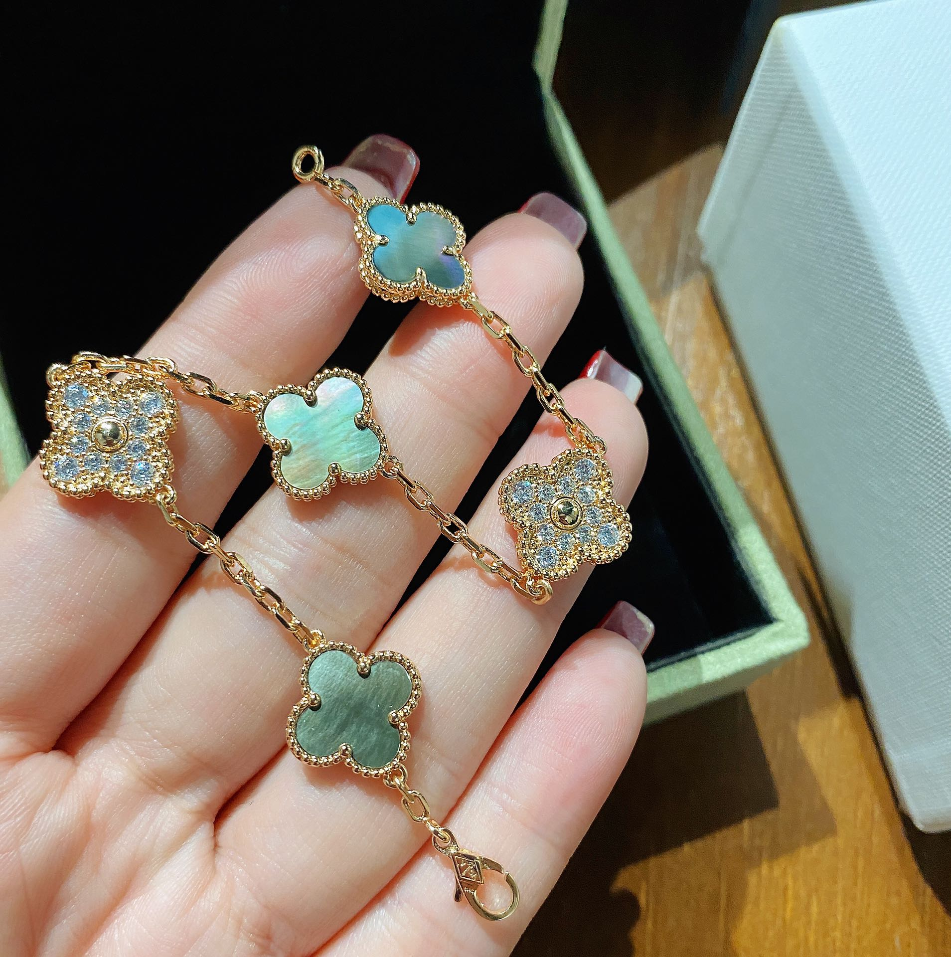 Dupe Van Cleef & Arpels Rose Gold Gray Mother of Pearl & Diamond Vintage Alhambra Bracelet, 5 Motifs