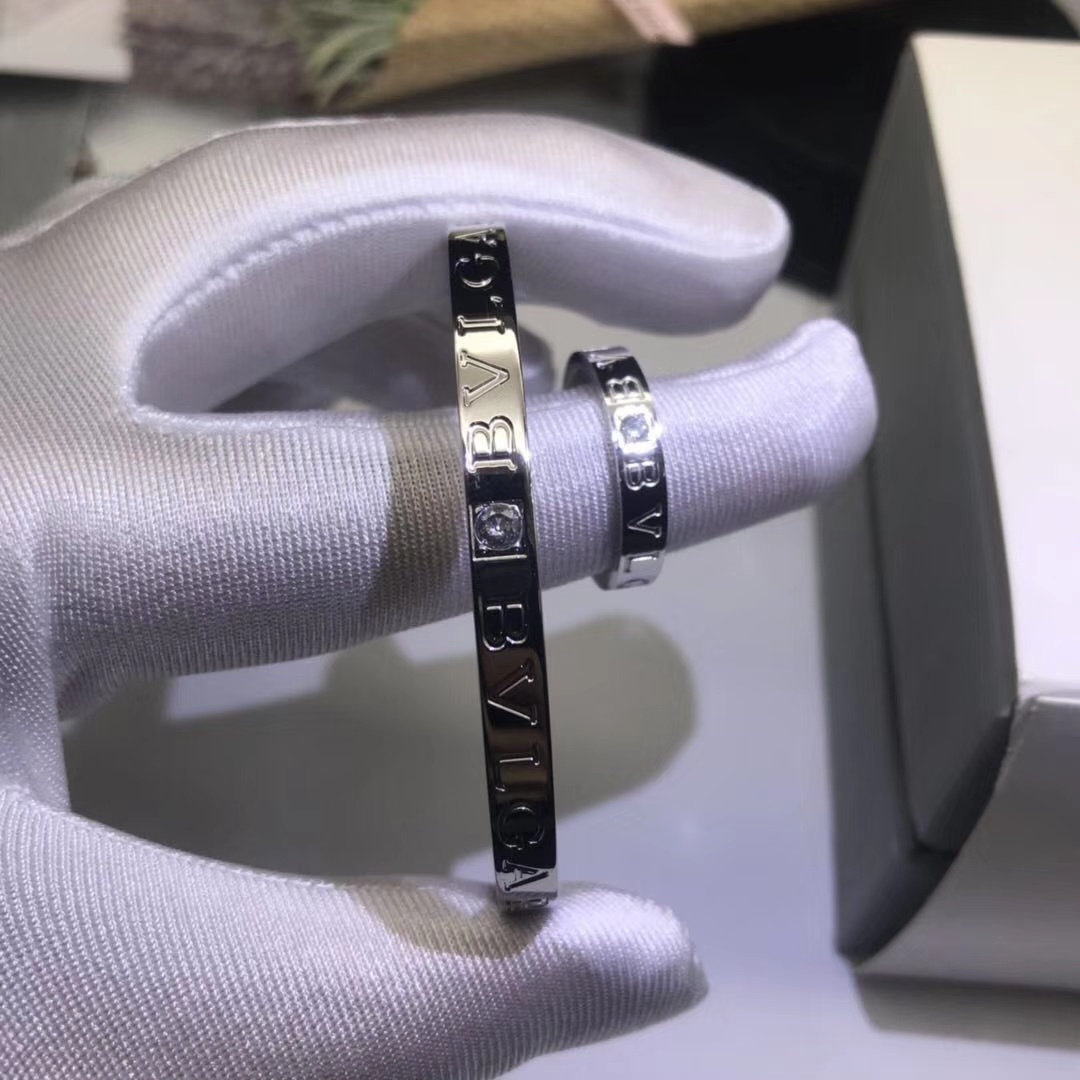 Dupe Bvlgari B.zero1 Ring with Debossed Monogram