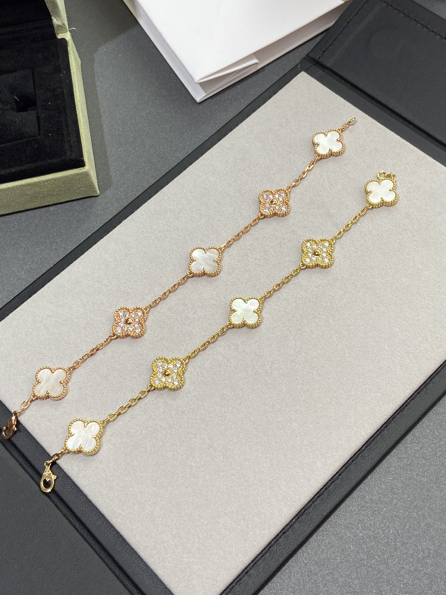 Dupe Van Cleef & Arpels Diamond & White Clover Vintage Alhambra Bracelet ,5 Motifs