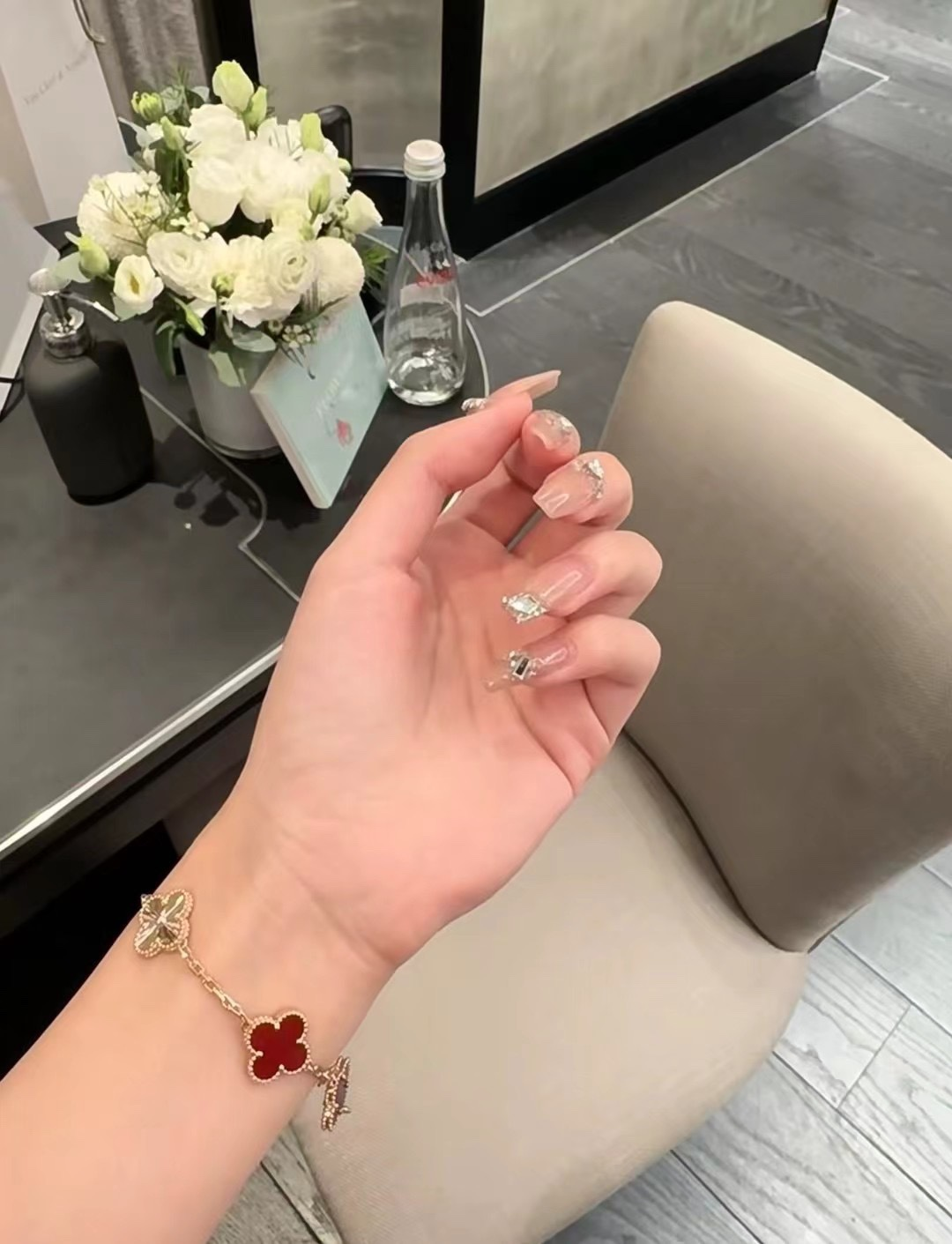 Dupe Van Cleef & Arpels Carnelian and Guilloche Vintage Alhambra Bracelet 5 Motifs