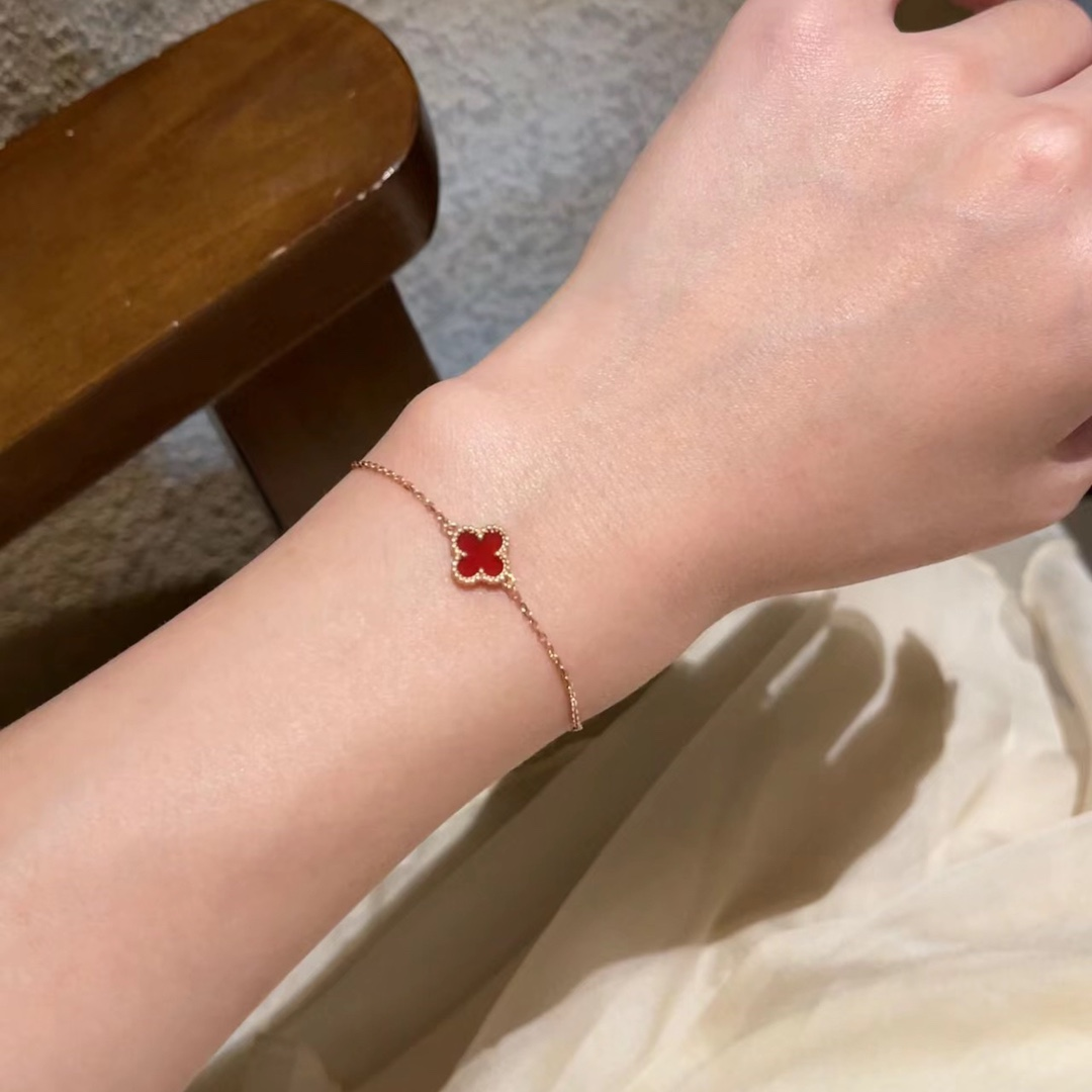 Dupe Van Cleef & Arpels Sweet Heart Butterfly Alhambra Bracelet 1 Motif on Wrist