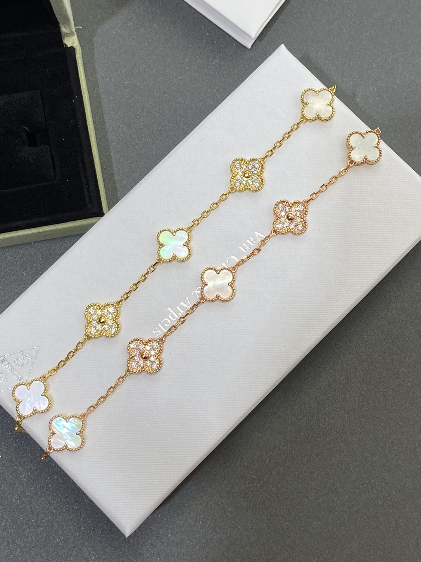 Dupe Van Cleef & Arpels Diamond & White Clover Vintage Alhambra Bracelet ,5 Motifs