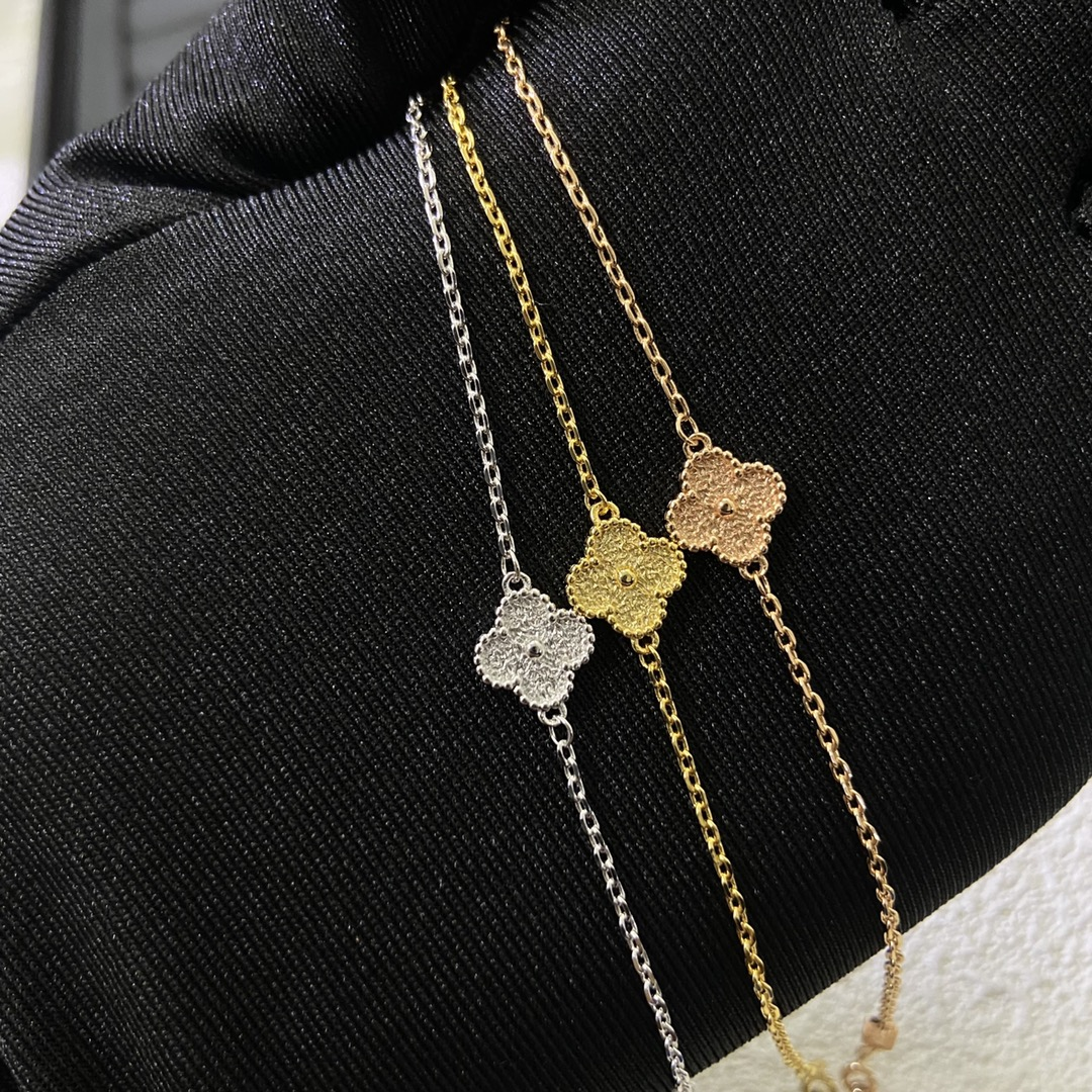 Dupe Van Cleef & Arpels Sweet Alhambra Bracelet ,1 Motif, No Diamond