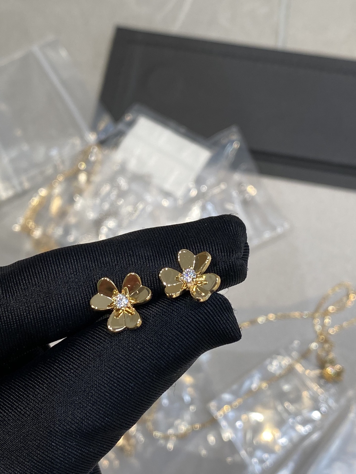 Dupe Van Cleef & Arpels Flora Earrings Bracelet Necklace, 1 Motif