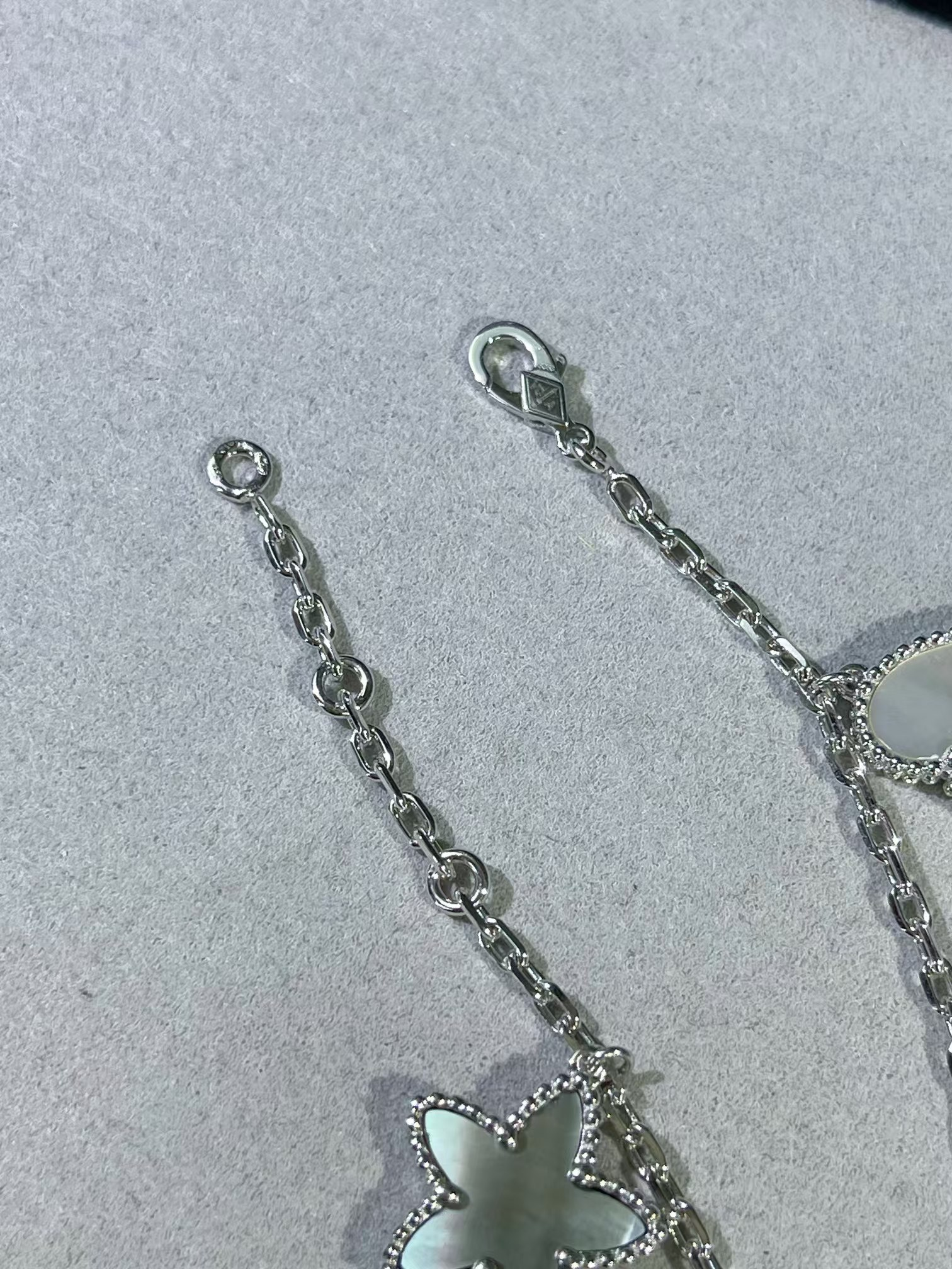 Dupe Van Cleef & Arpels Limited Version Lucky Alhambra Bracelet, 4 Motifs