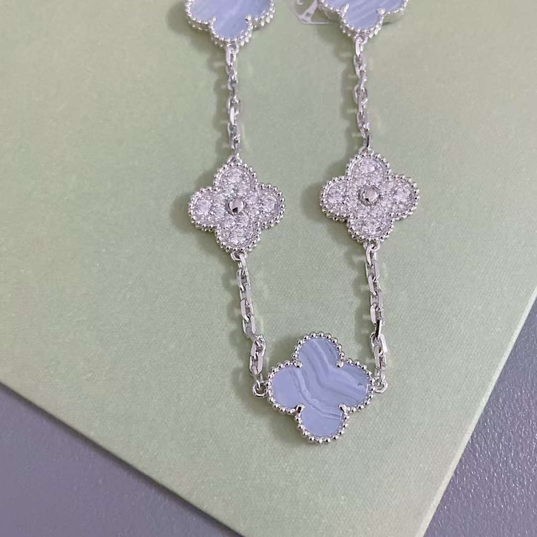 Dupe Van Cleef & Arpels Diamond and Chalcedony Vintage Alhambra Bracelet 5 Motifs