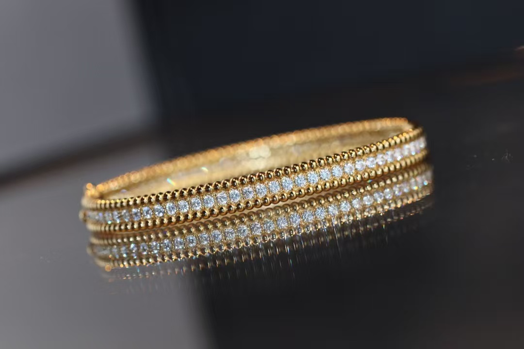 Dupe Van Cleef & Arpels Perlee Diamonds Bracelet Bangle, 1 Row, Medium Model