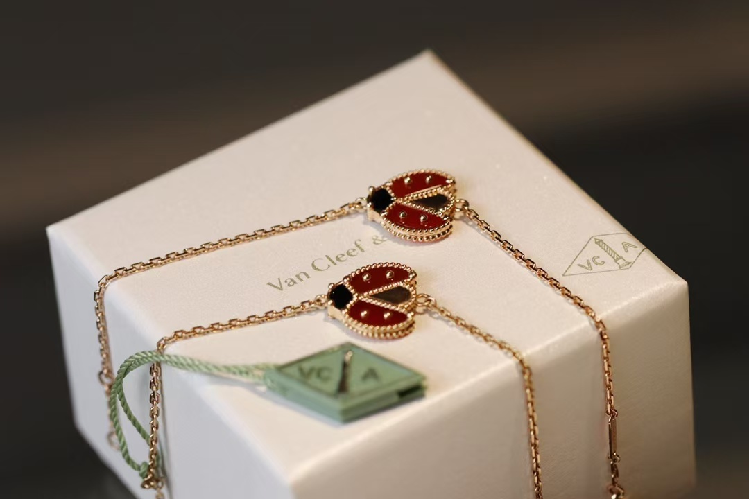 Dupe Van Cleef & Arpels Fauna Lucky Spring Bracelet, Open Wings Ladybug