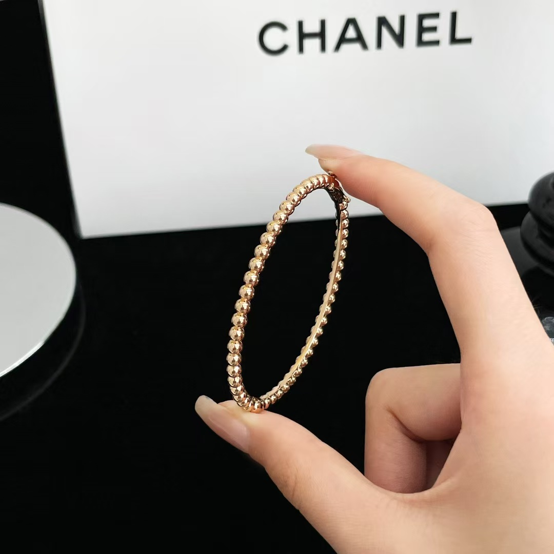 Dupe Van Cleef & Arpels Perlee Pearls of Gold Bracelet - Medium Bangle