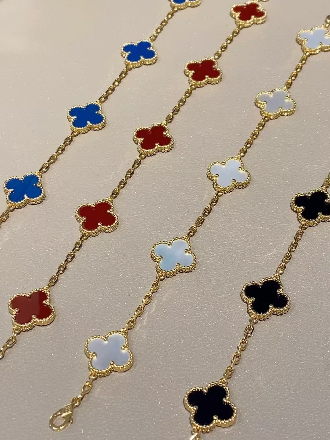 Dupe Van Cleef & Arpels Vintage Alhambra Bracelet 5 Motifs