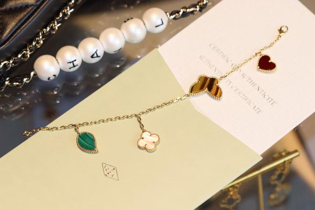Dupe Van Cleef & Arpels Limited Version Lucky Alhambra Bracelet 4 Motifs
