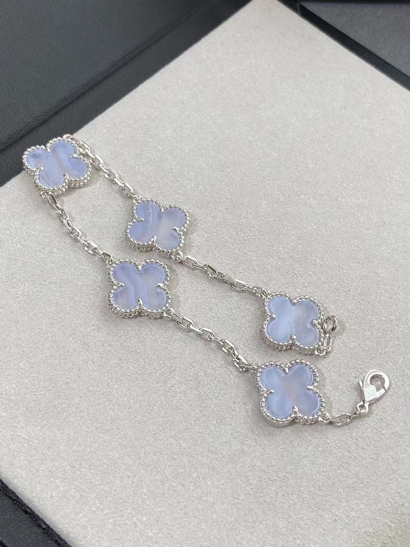 Fake Van Cleef & Arpels Blue Chalcedony Vintage Alhambra Bracelet 5 Motifs