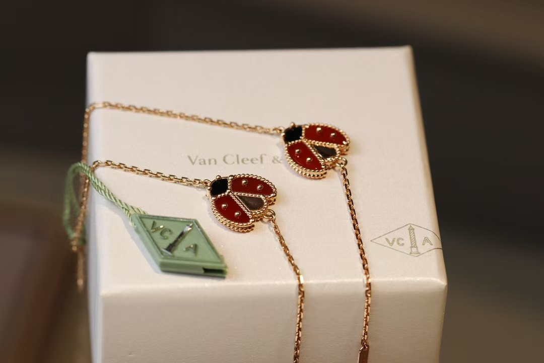 Dupe Van Cleef & Arpels Fauna Lucky Spring Bracelet, Open Wings Ladybug