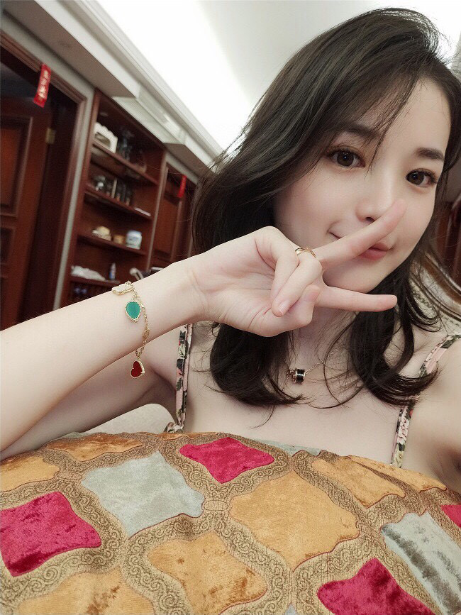 Dupe Van Cleef & Arpels Limited Version Lucky Alhambra Bracelet 4 Motifs