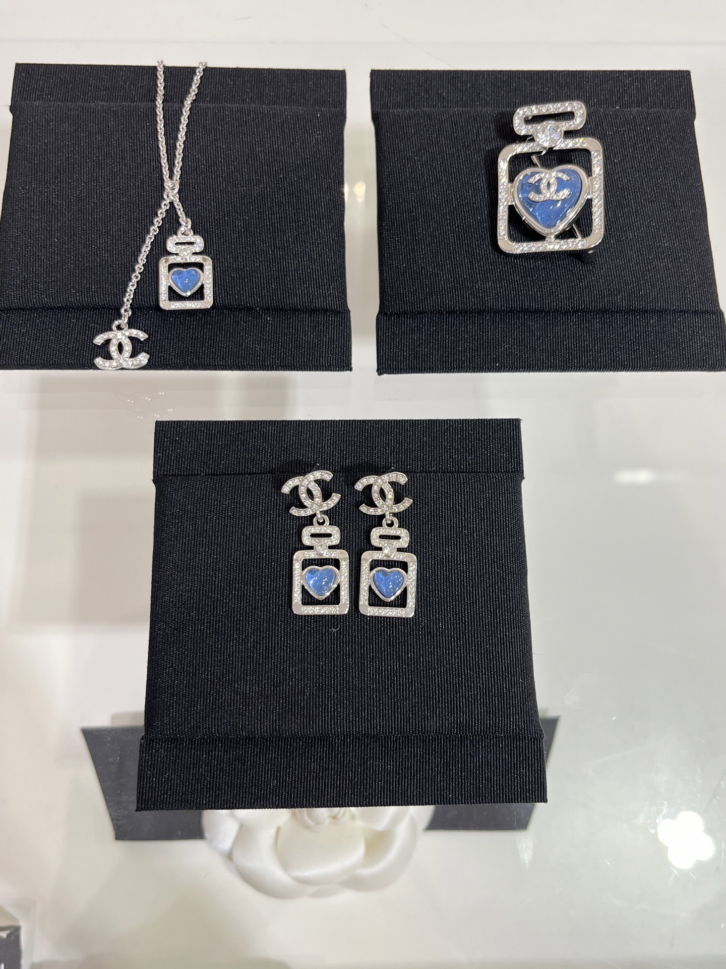 Dupe Chanel Heart Blue Crystal Perfume Bottle Earrings Brooch Necklace in Silver-tone