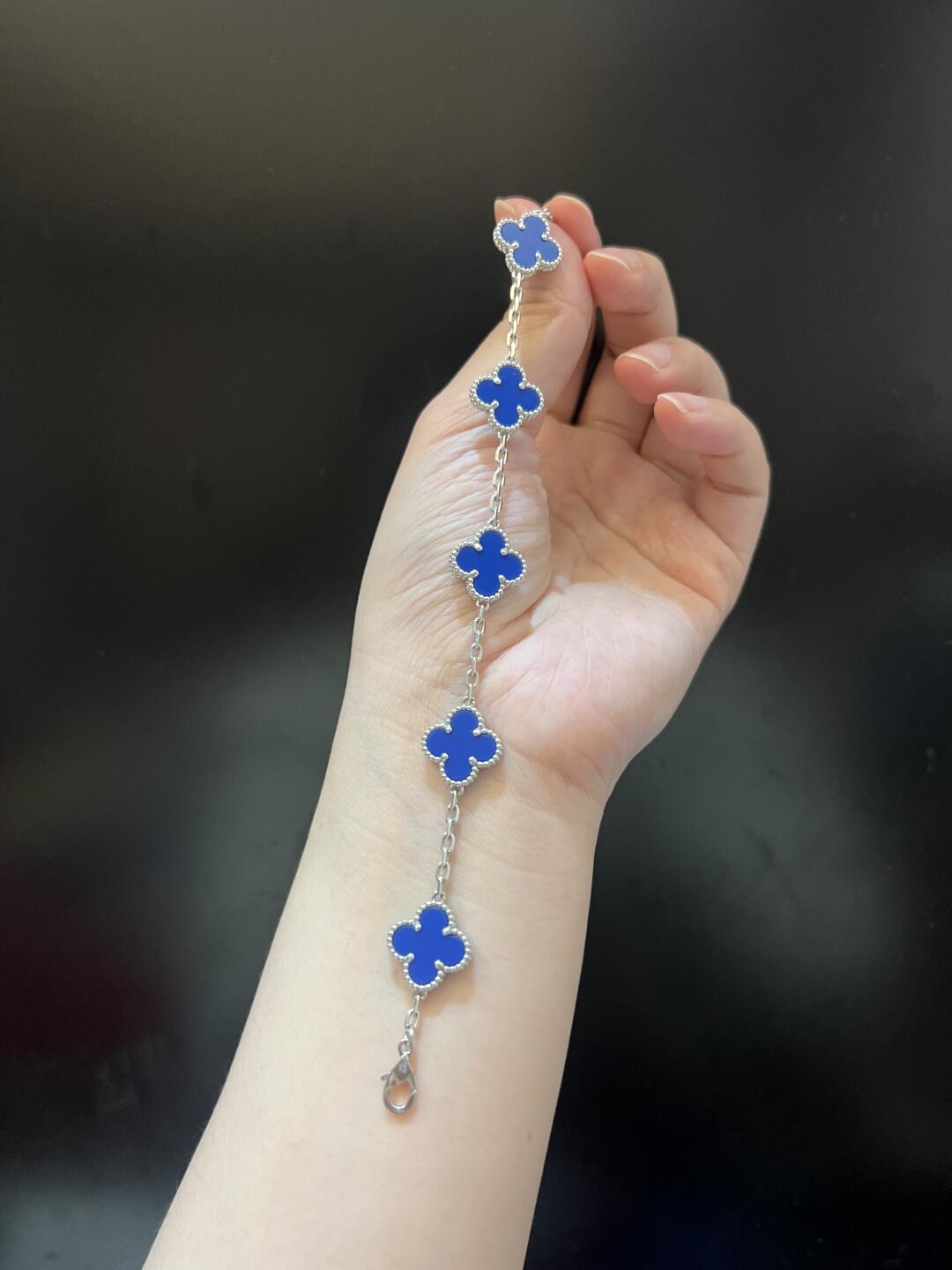 Fake Van Cleef & Arpels Deep Blue Agate Vintage Alhambra Bracelet 5 Motifs