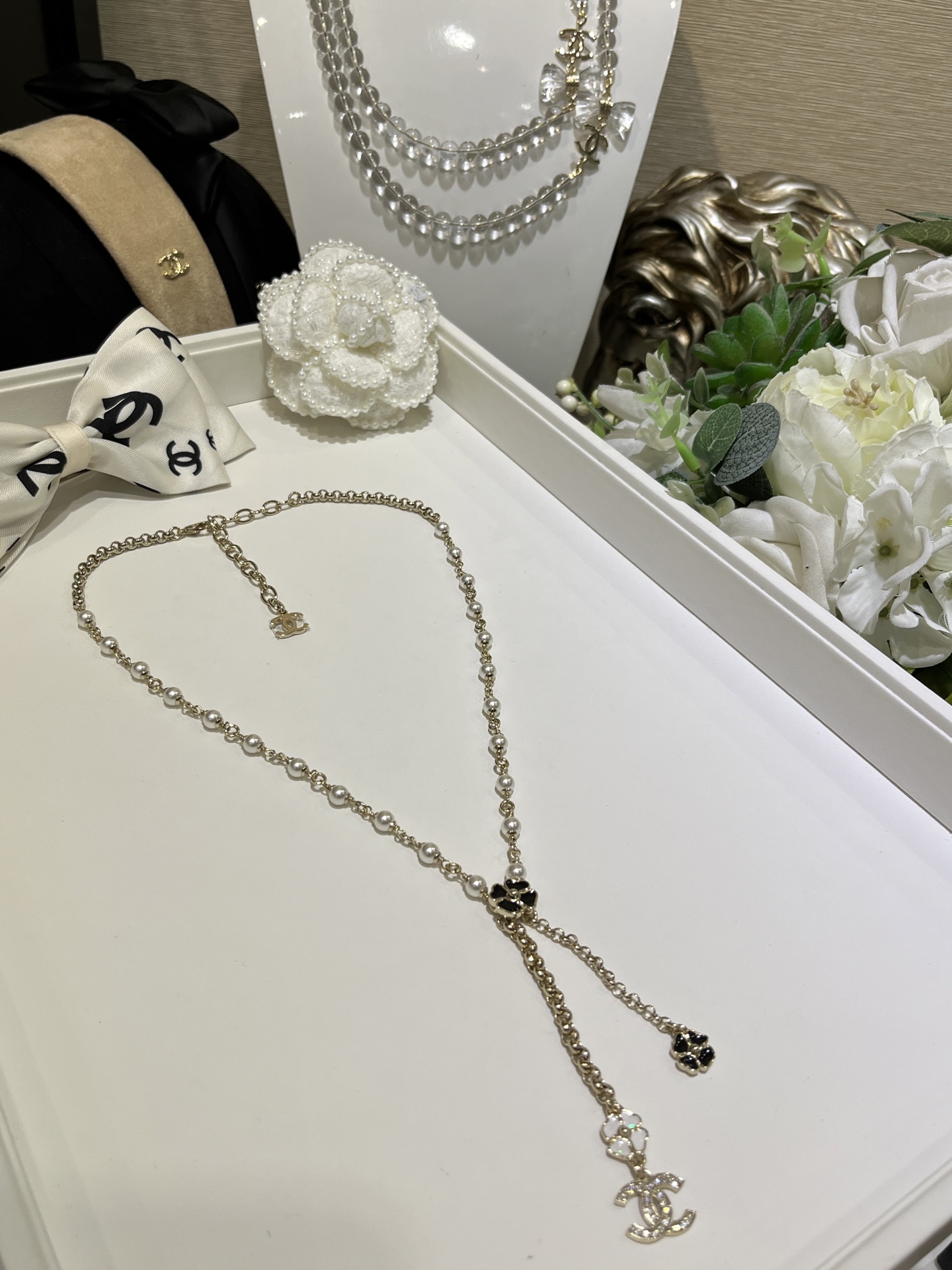 Dupe Chanel Black and White Camellia Tassel Drop Pearl Y Necklace